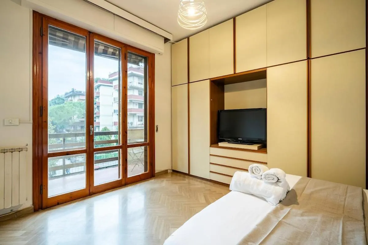 Near Airport 6 Guests - Big Elegant Apartment Florence 0*,