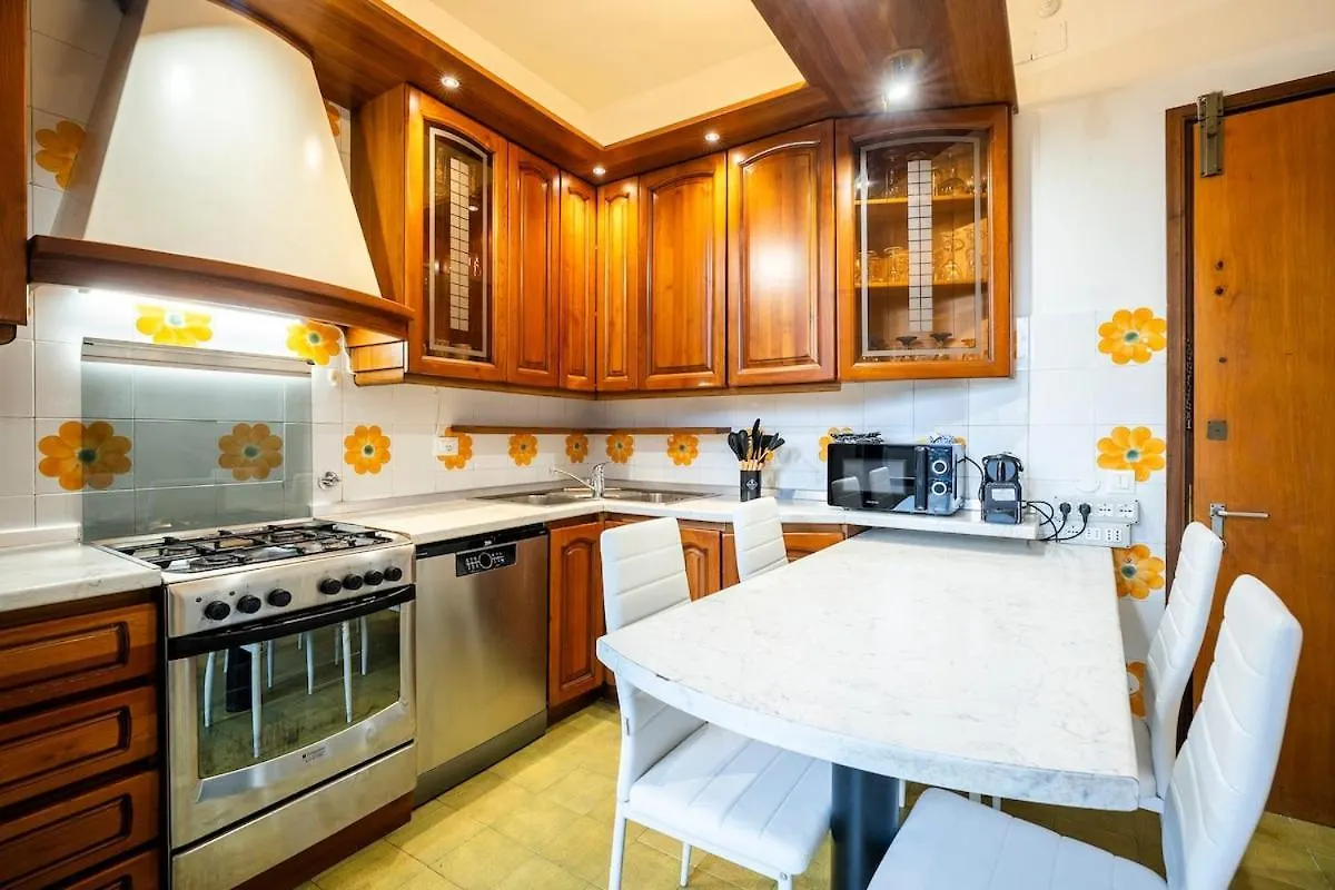 Near Airport 6 Guests - Big Elegant Apartment Florence