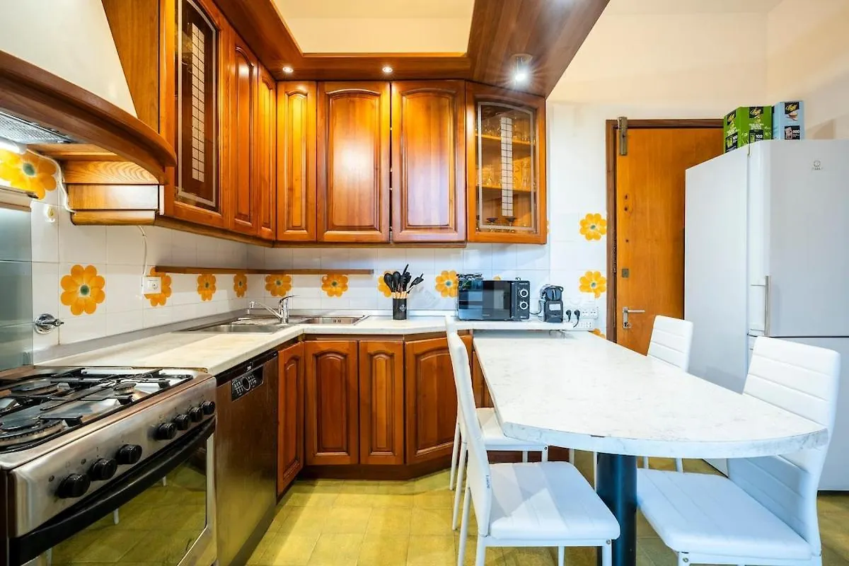 Near Airport 6 Guests - Big Elegant Apartment Florence Italy