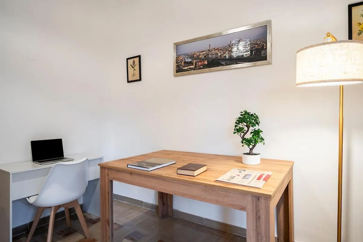 Near Airport 6 Guests - Big Elegant Apartment Florence 0*,
