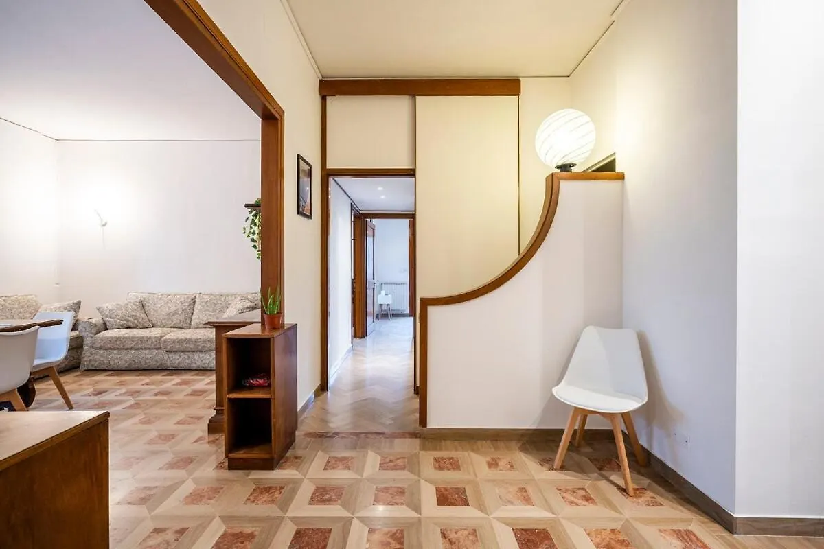 Near Airport 6 Guests - Big Elegant Apartment Florence